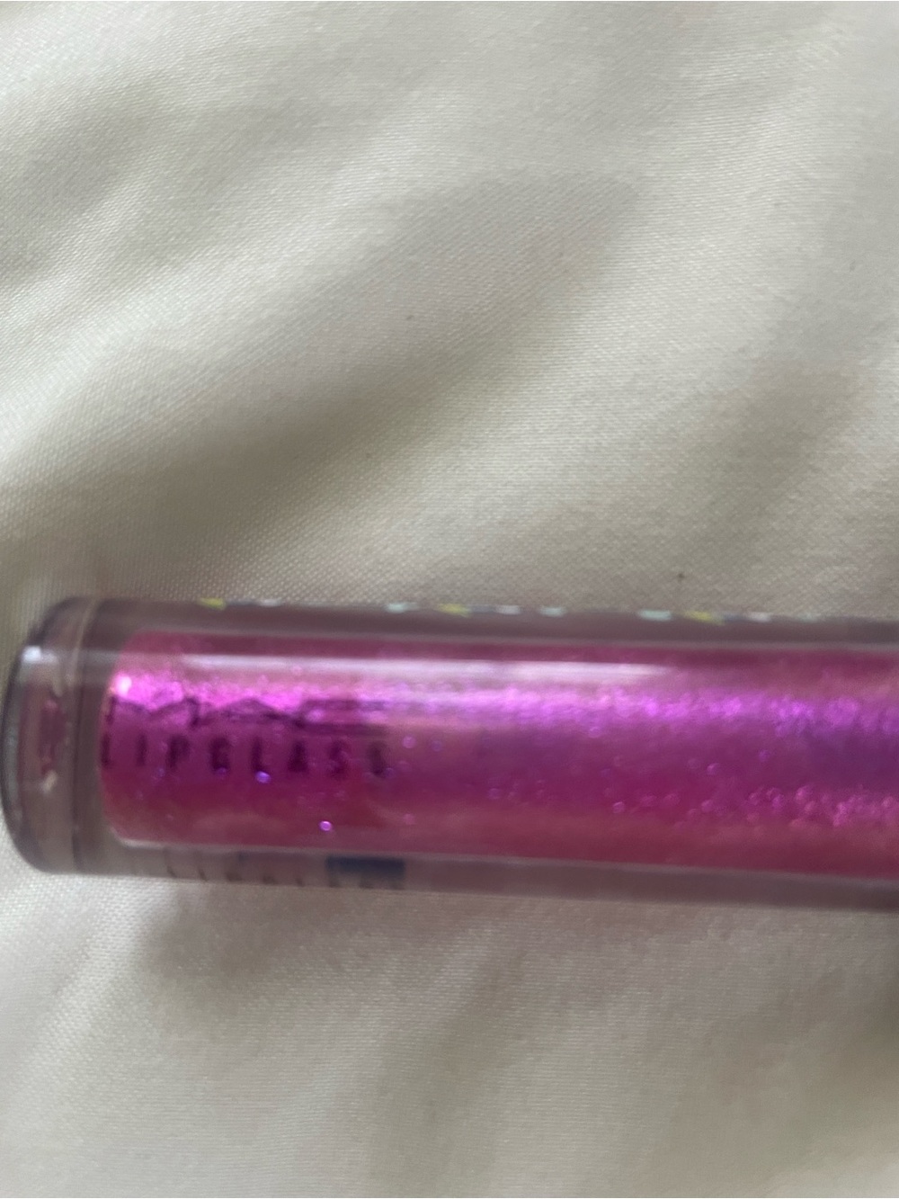 MAC Minnie and daisy polka dot lipgloss - Picture 2 of 2